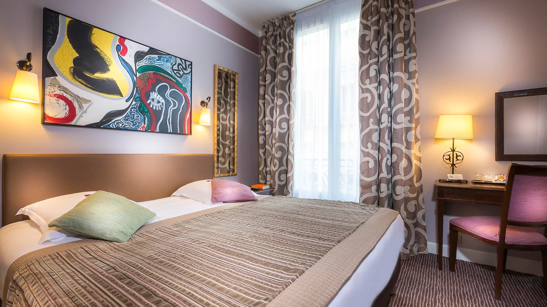 Hotel Du Bois Champs-elysees 3*