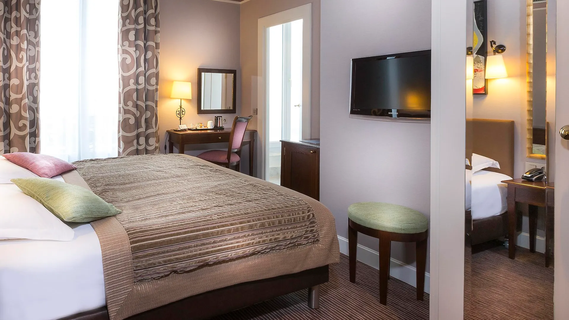 Hotel Du Bois Champs-elysees Paris
