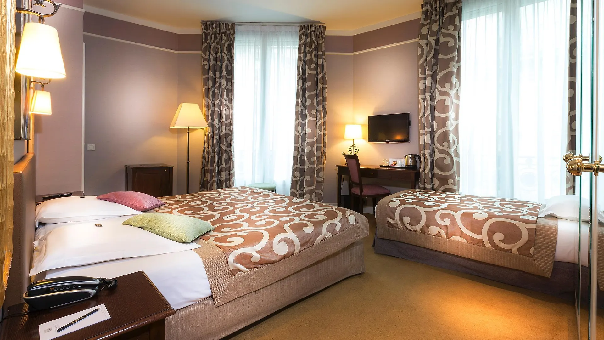 Hotel Du Bois Champs-elysees Paris