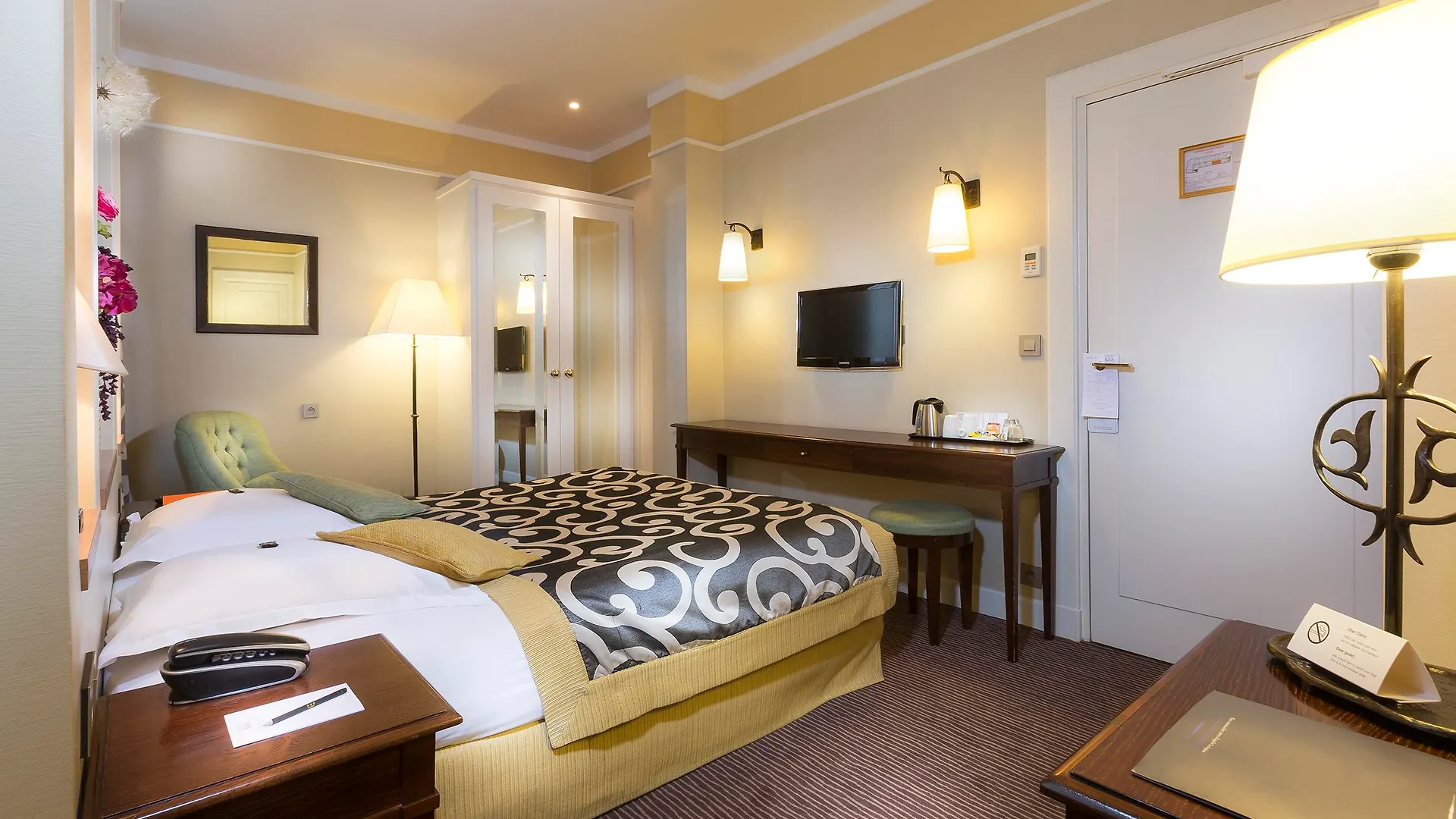 Du Bois Champs-elysees Hotel