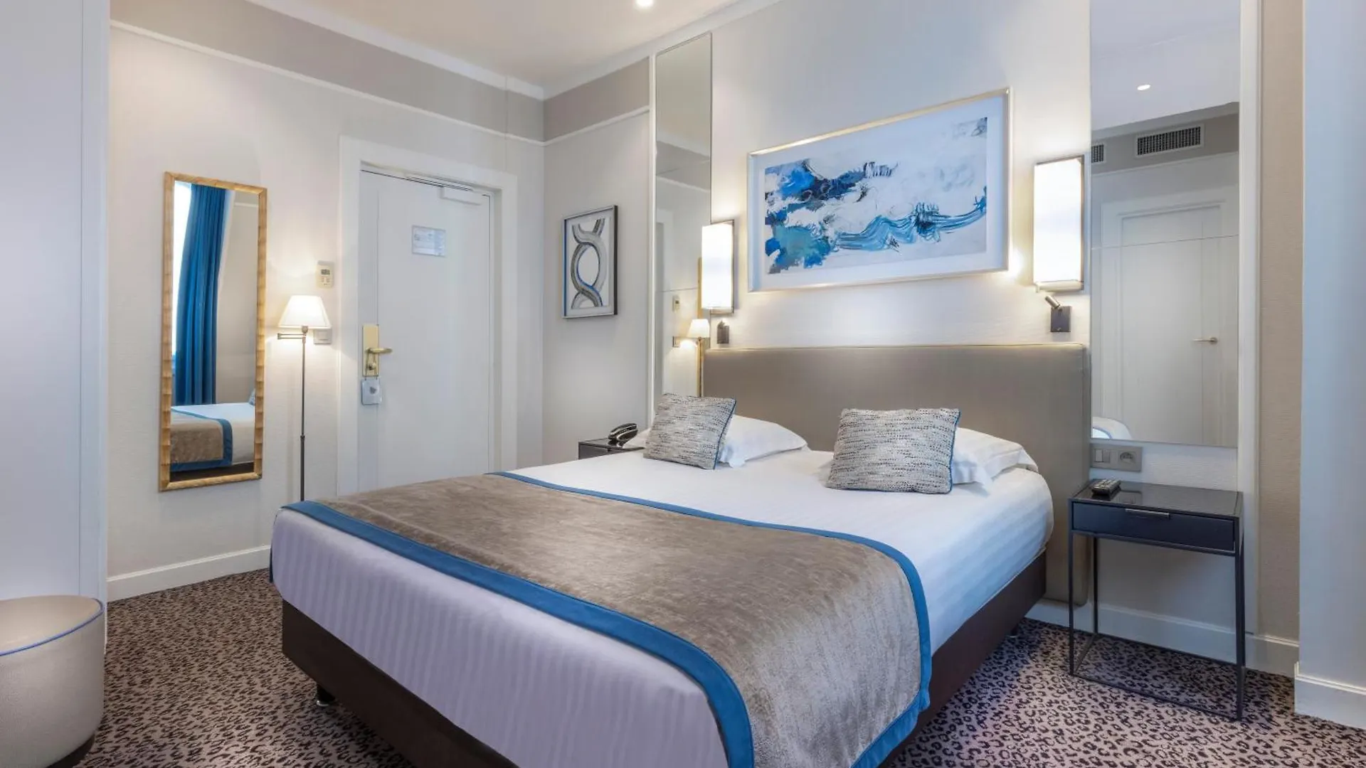 Du Bois Champs-elysees 3*