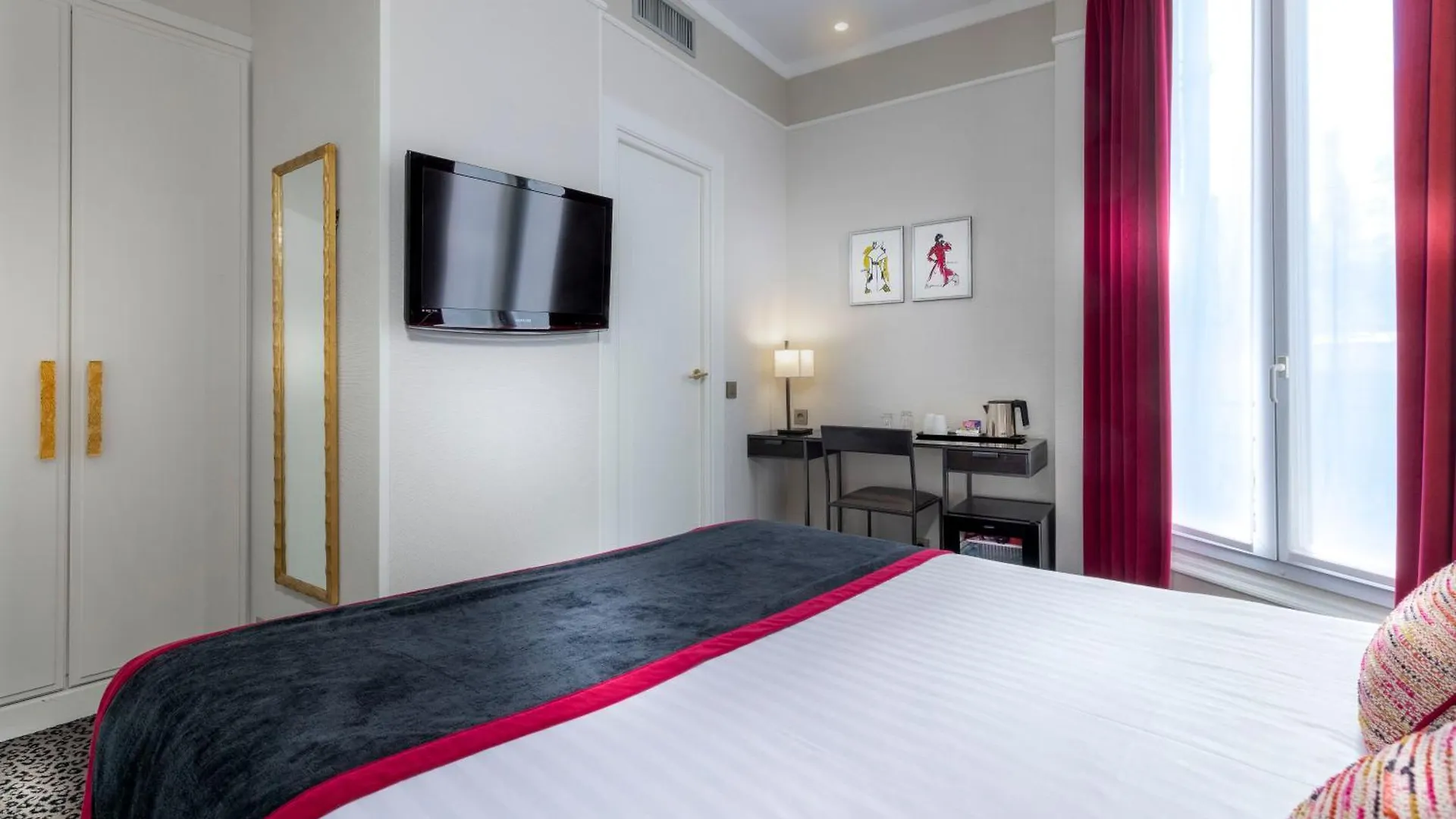 Du Bois Champs-elysees Hotel