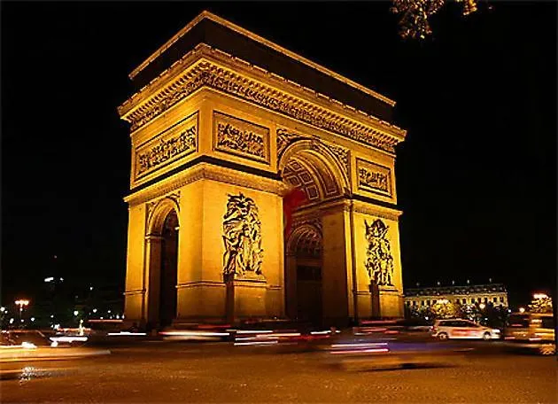 Du Bois Champs-elysees Paříž