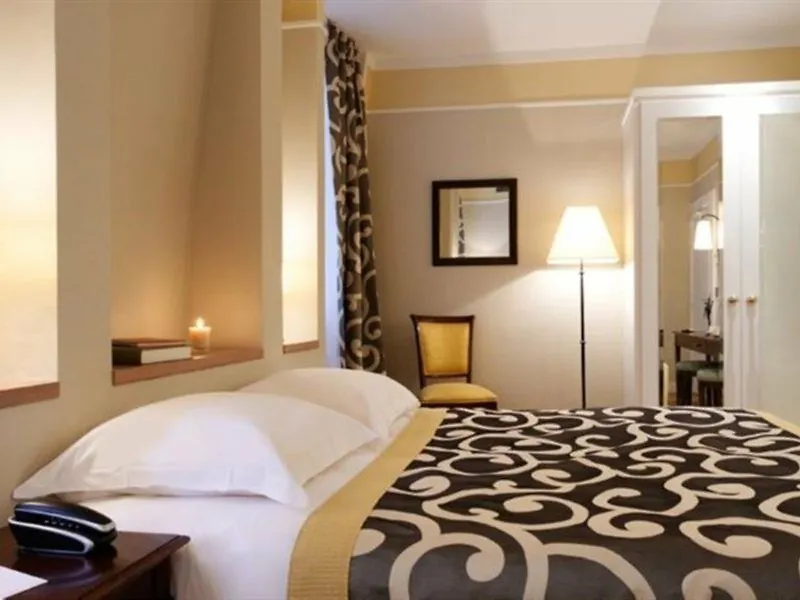 Du Bois Champs-elysees Otel